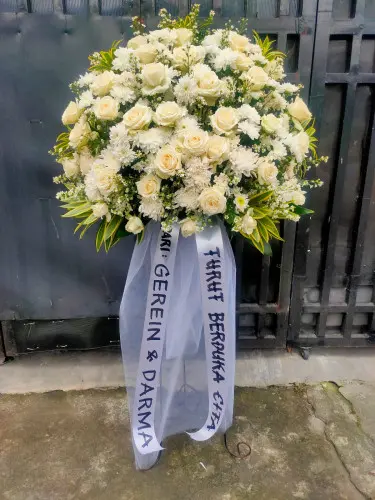 Krans Bunga Duka Cita  di Sintang
