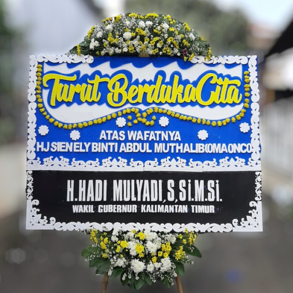 Karangan Bunga Duka  di Sintang
